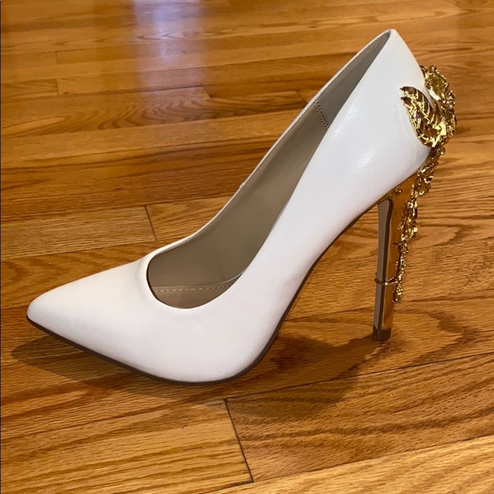 Eve, White, Pumps